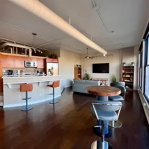 Luxury Industrial Loft On Mill Apartment